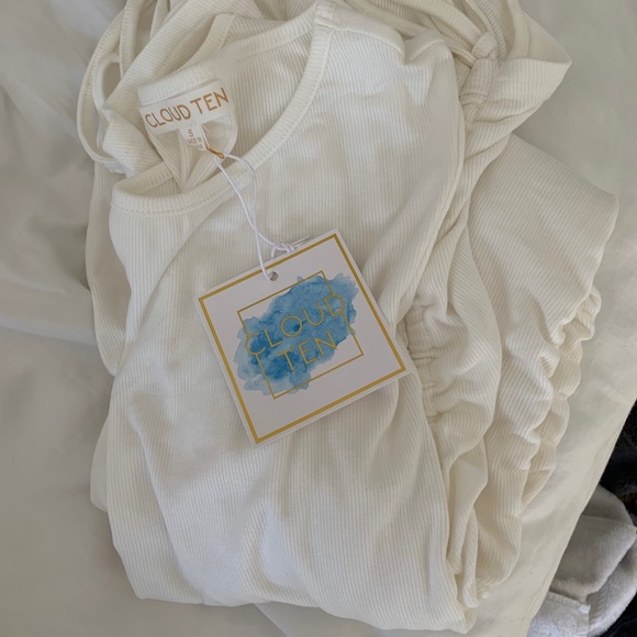 NWT dress - Picture 2 of 2